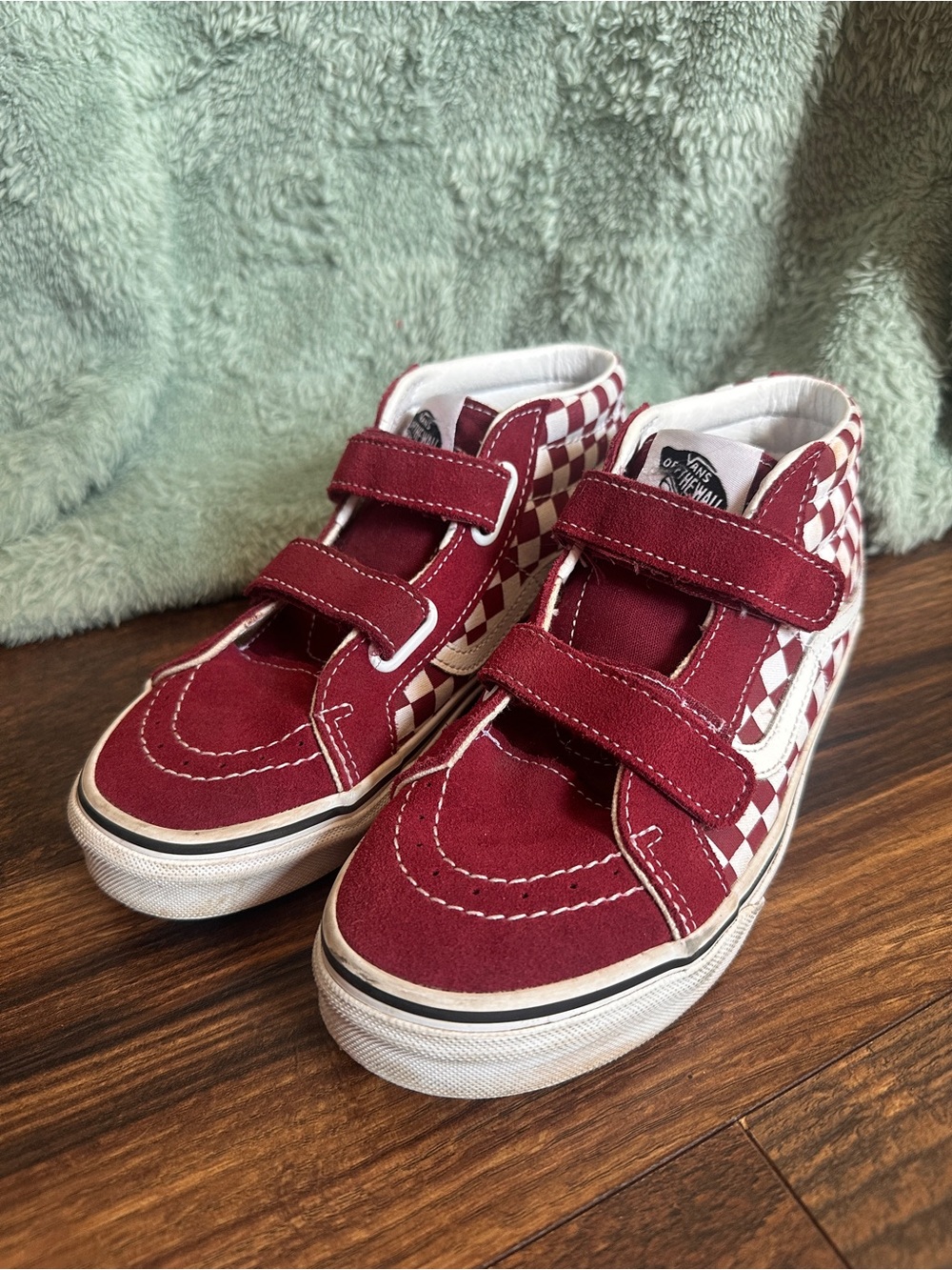 Youth 6 Vans high top checkers burgundy red with Velcro laceless old school
